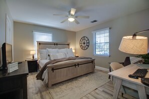 3 bedrooms, iron/ironing board, free WiFi, bed sheets