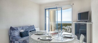 200m from the beach, seaview for 4