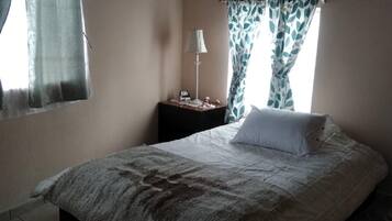 2 chambres, fer et planche à repasser, Wi-Fi gratuit