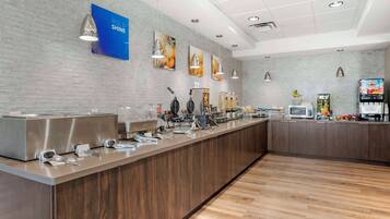 Free daily continental breakfast