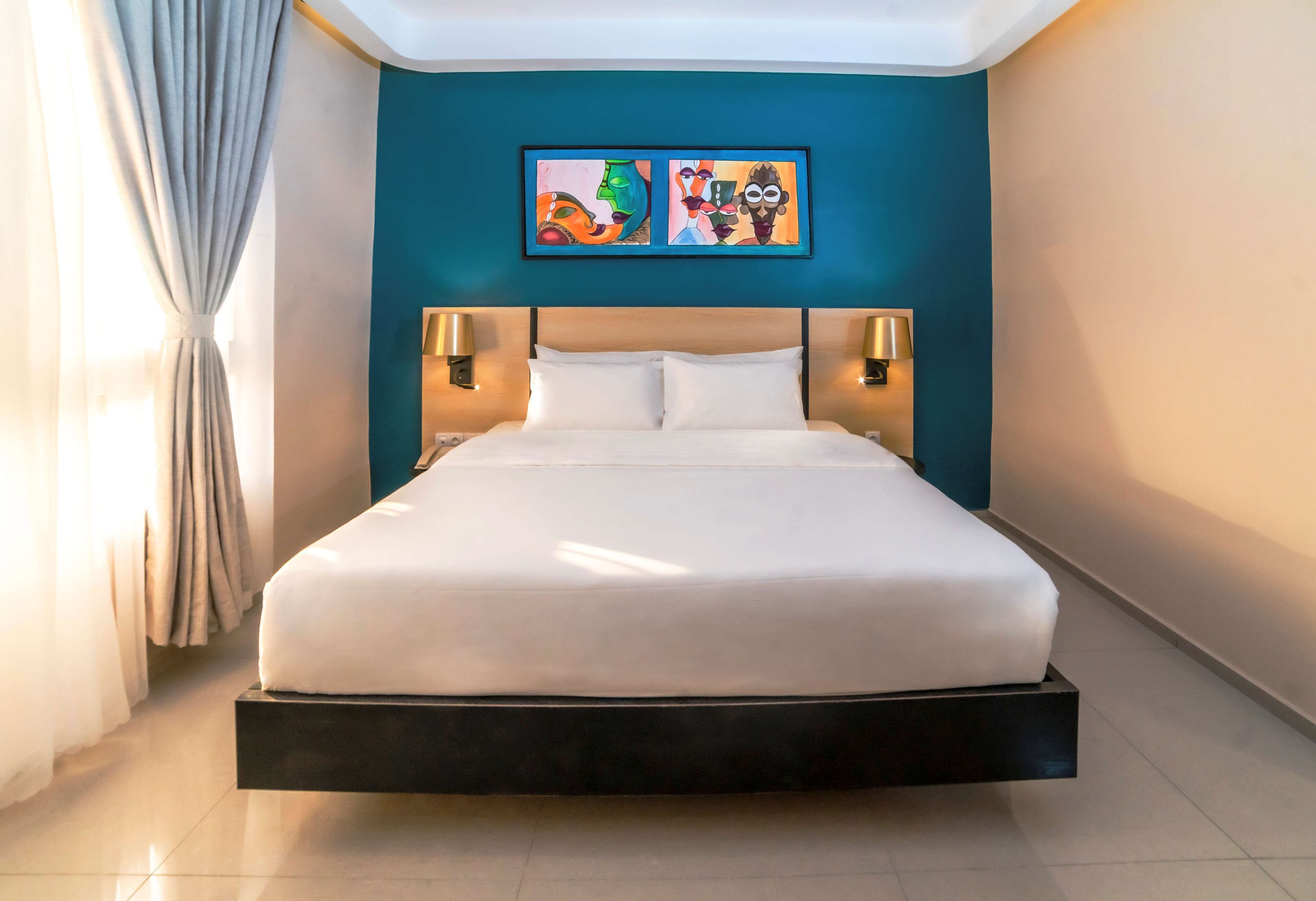 desk, free wired internet, bed sheets, wheelchair access