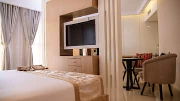 Desk, free wired internet, bed sheets, wheelchair access