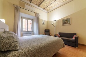 2 bedrooms, iron/ironing board, WiFi - San Lorenzo Cozy and Comfortable Flat (Rome)