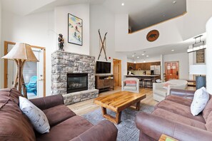 Condo (4 Bedrooms) | Exterior