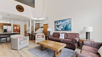 Condo (4 Bedrooms) | Exterior