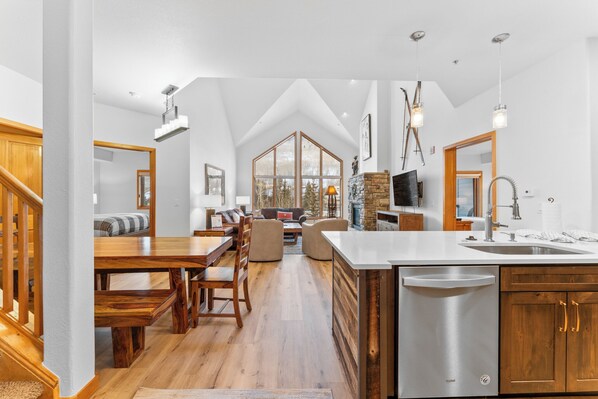 Apartment (4 Bedrooms) | Exterior - Gateway #5040 by Summit County Mountain Retreats (Keystone)