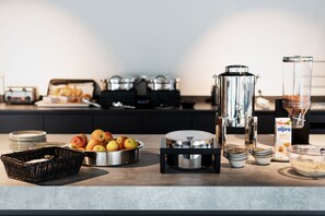 Daily buffet breakfast (CHF 18 per person) - B&B Hotel St Gallen (St. Gallen)