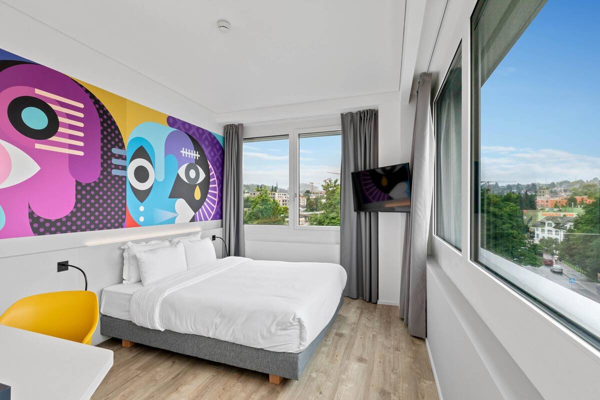 Quadruple Room | Premium bedding, laptop workspace, blackout drapes, soundproofing