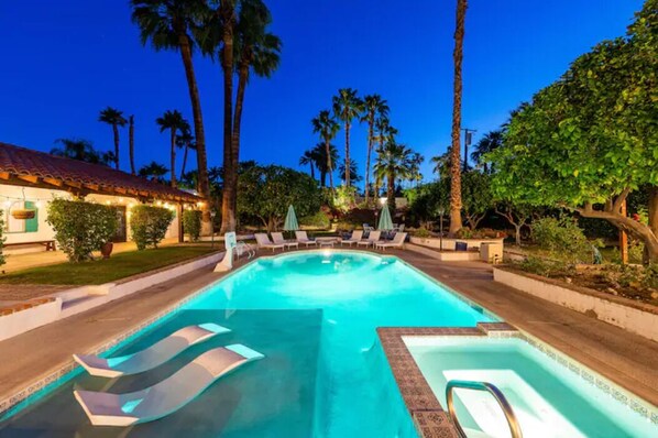 Outdoor pool, a heated pool