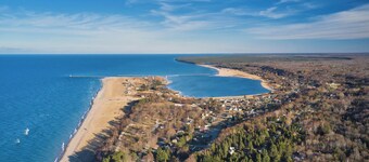 Perfect Grand Marais Get-Away! Pictured Rocks, snowmobile trails, beaches, etc