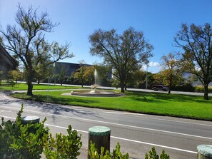 スタジオ キングベッド 1 台 | 部屋からの景観