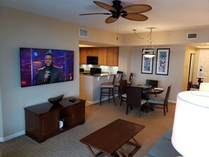 2 bedrooms, desk, iron/ironing board, WiFi