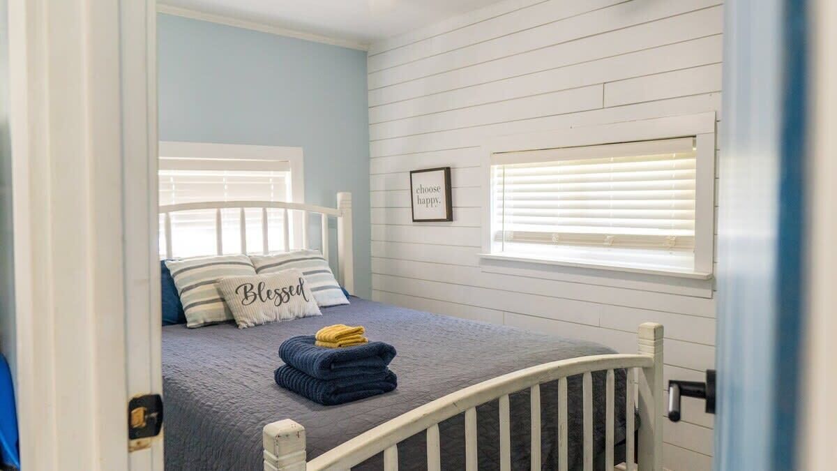 1 camera, Wi-Fi, lenzuola