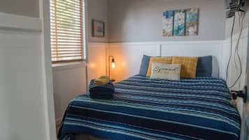 3 bedrooms, WiFi, bed sheets
