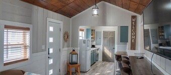 Sister Lake Cottages - Unit 5