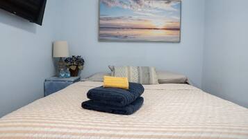 2 bedrooms, WiFi, bed sheets