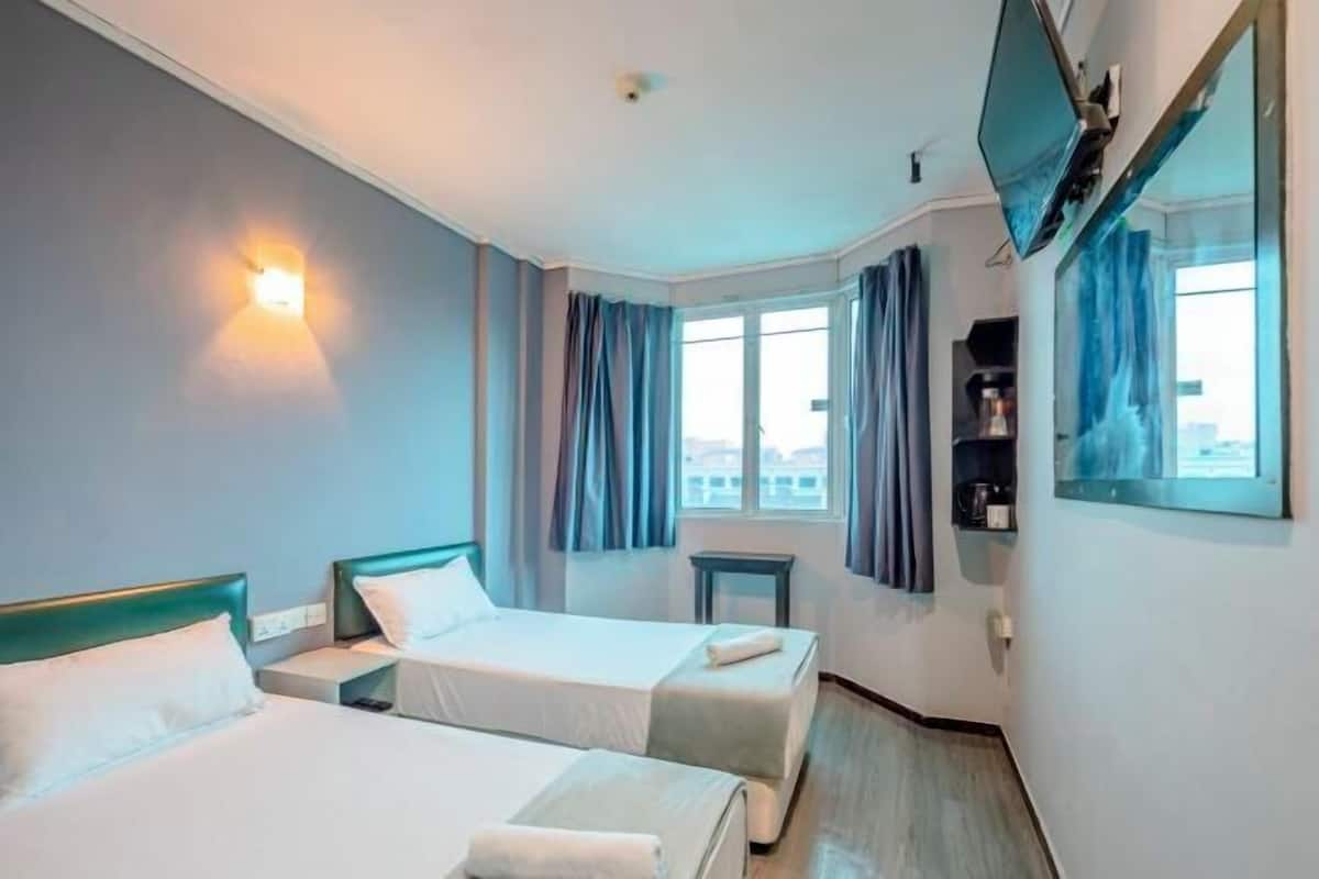 Free WiFi, bed sheets