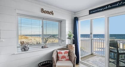 Snowbirds welcome! Steps from the Sand! Oceanfront condo in Cherry Grove