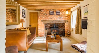 The Oast by Bloom Stays - charming oast house in beautiful countryside