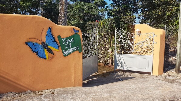 Property entrance - Casa Mariposa (Las Galeras)