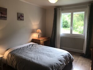 4 makuuhuonetta, Wi-Fi