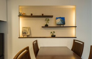 Appartement, non-fumeur (203) | Repas dans la chambre