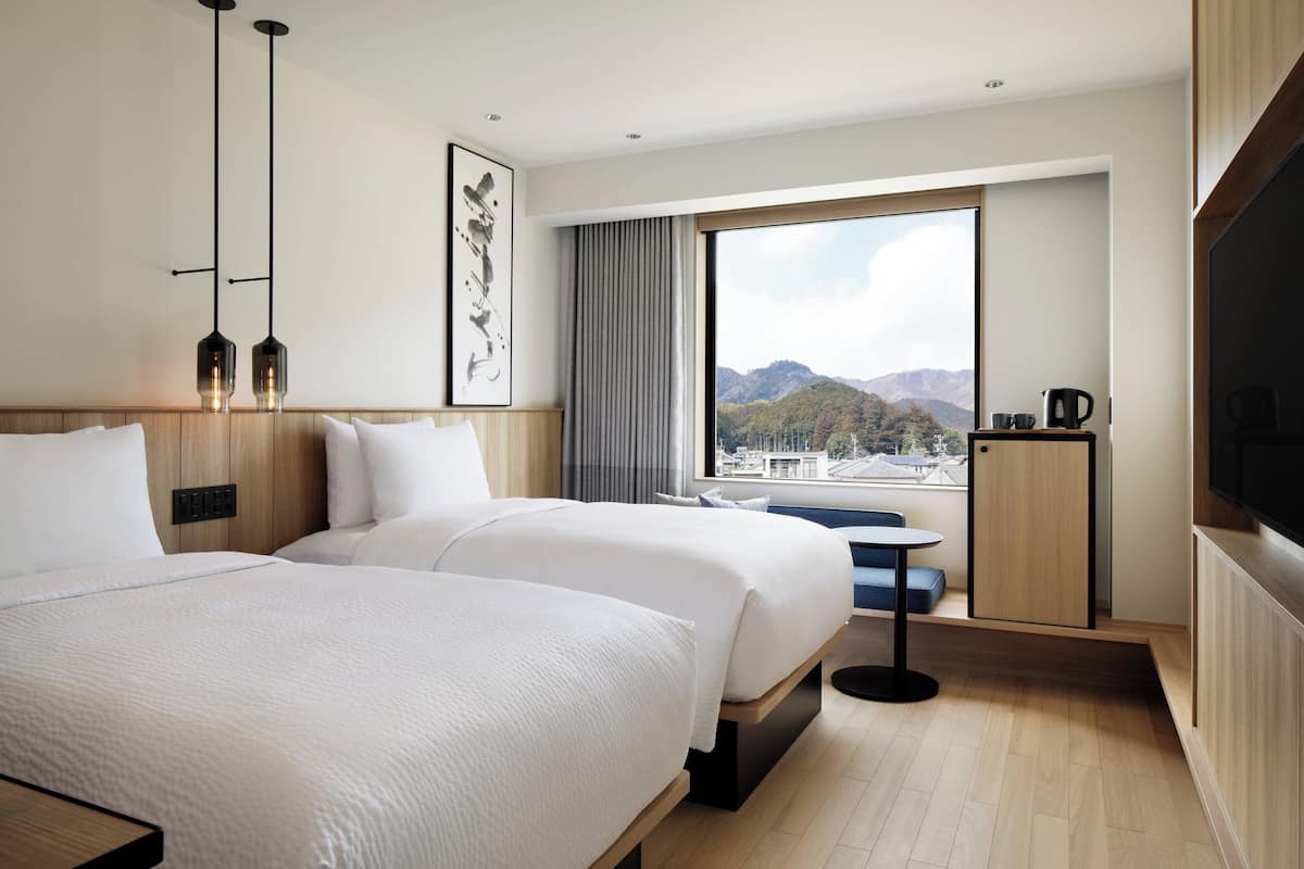 Phòng Tiêu chuẩn, 2 giường đơn | Chăn bông, két bảo mật tại phòng, màn/rèm cản sáng 