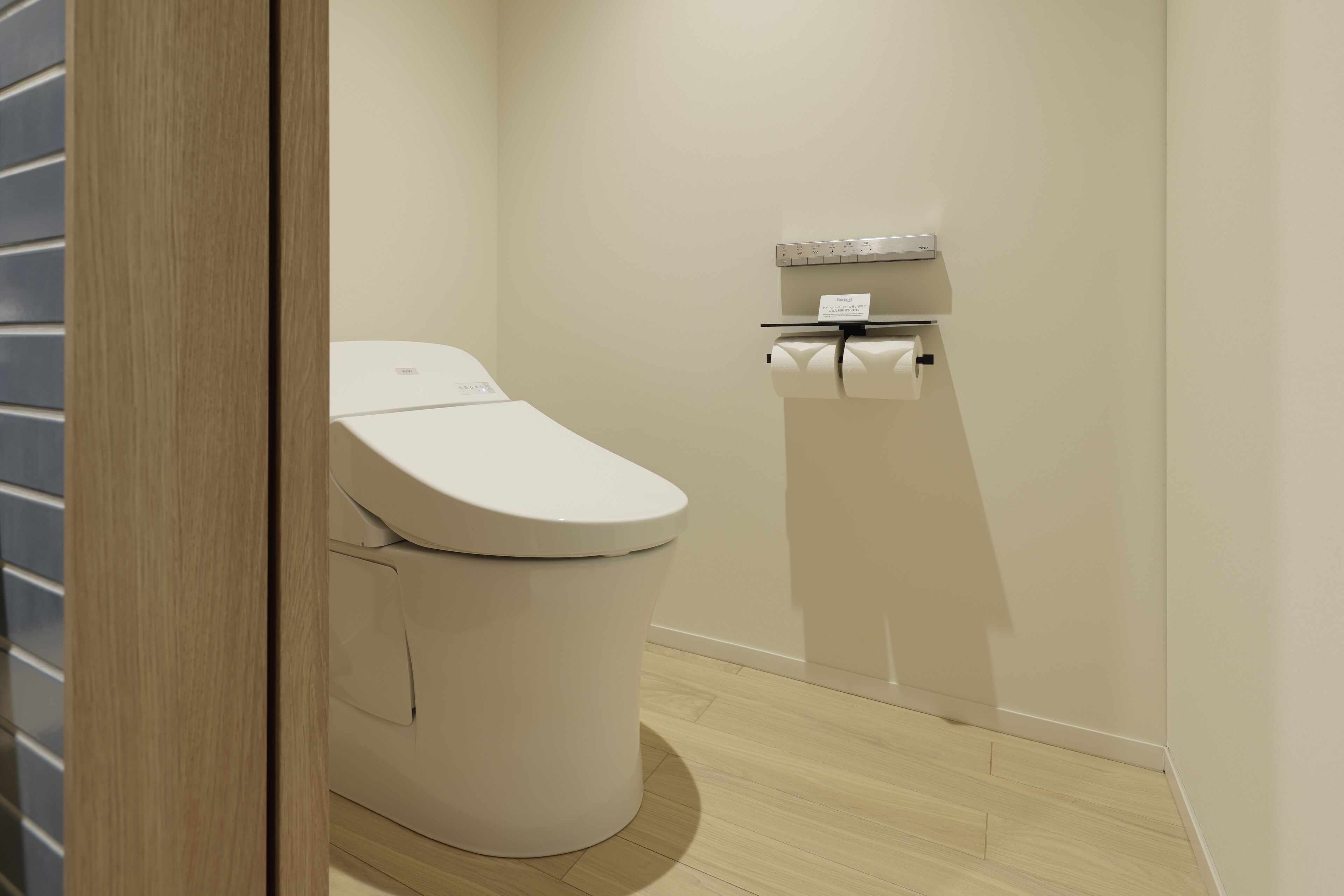 shower, rainfall showerhead, free toiletries, hair dryer