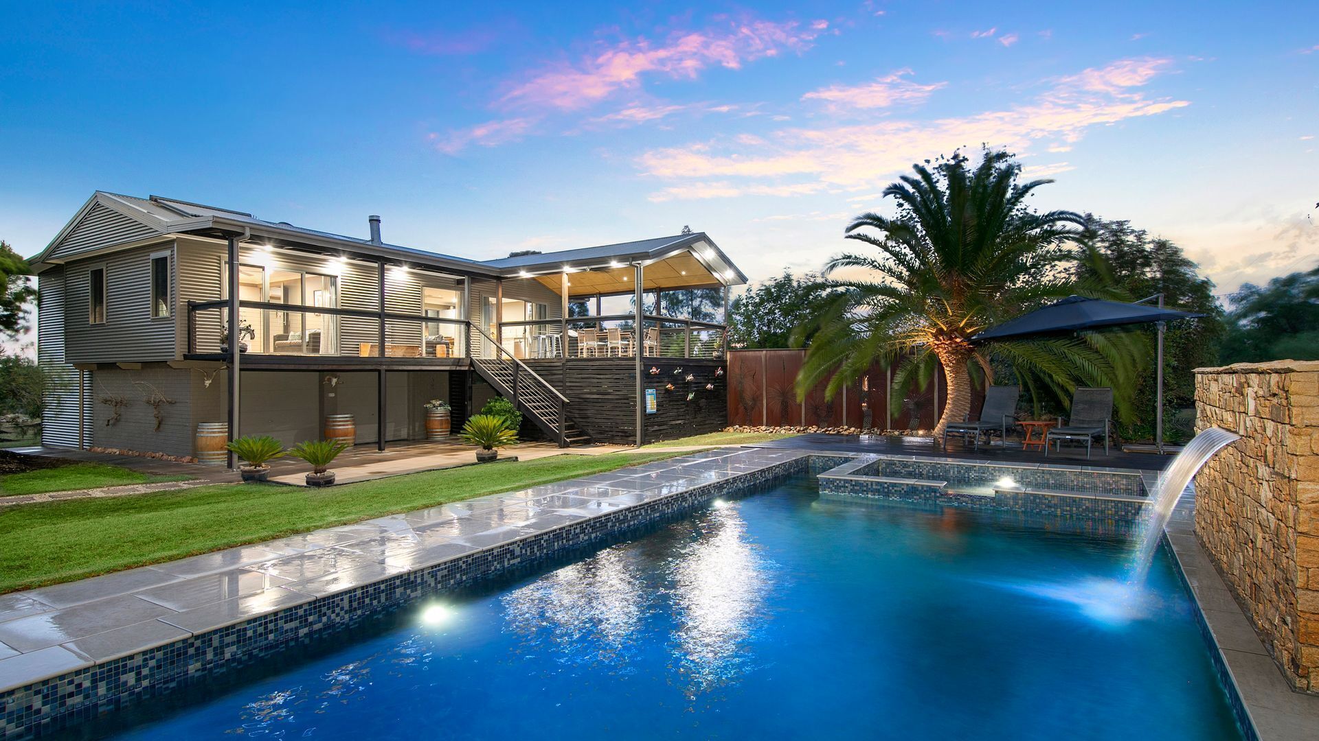 Lilies on Lovedale - Estate