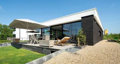 Felixkade 5 Luxusvilla in einzigartiger Lage am Veerse Meer