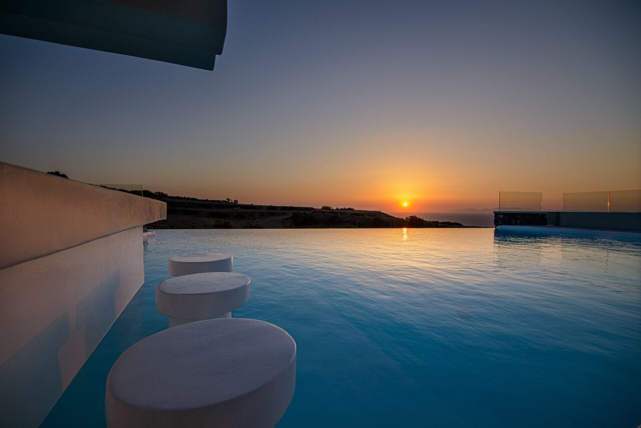 Bar en la piscina
