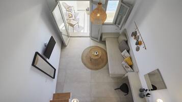 Luxury Suite, 1 King Bed with Sofa bed, Jetted Tub, Sea View | 1 bedroom, minibar, in-room safe, individually decorated
