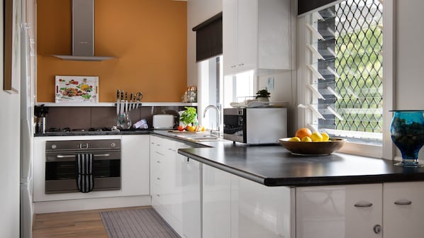 Fridge, microwave, oven, dishwasher