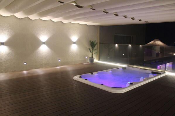 Bain à remous intérieur