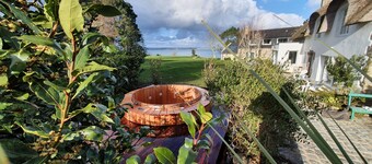 Chaumiere 5***** direct sur mer avec jardin , jacuzzi et sauna