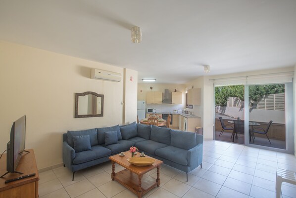 TV, music library - Apt. Suri, Modern 2BDR Apt. in the heart of Ayia Napa, Close to Nissi Avenue (Ayia Napa)