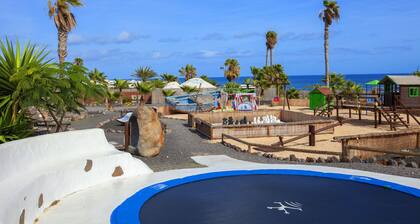 Blbahahhhhhjweluiqweiqu4ht iwrhivwc. ueqb