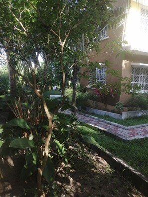 ラグジュアリー ヴィラ パーシャル オーシャン ビュー ガーデン | 部屋からの景観