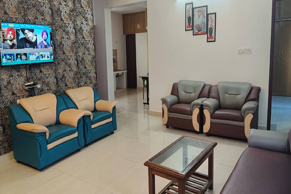 TNV Residency