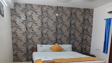 Family Apartment | 2 bedrooms, Egyptian cotton sheets, premium bedding, free WiFi