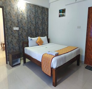 Family Apartment | Egyptian cotton sheets, premium bedding, free WiFi, bed sheets -  TNV Residency (Puducherry)