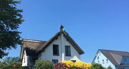 thatched house, direct sea view, idyllic location in vacation region Usedom