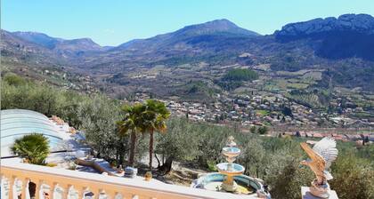 UN COIN DE PARADIS UNIQUE en DrÎme provençale pour 4 personnes