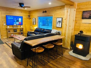 Interior - Fresh Log Cabin in Donnelly w/ Game Room & Hot Tub (Donnelly)