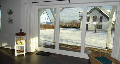 thatched house, direct sea view, idyllic location in vacation region Usedom