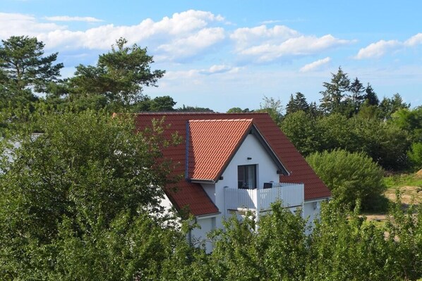Exterior - thatched house, direct sea view, idyllic location in vacation region Usedom (Freest, Usedom)