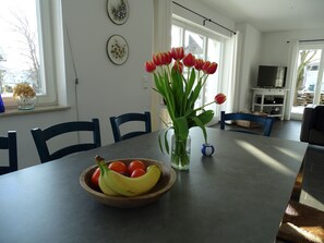 Dining - thatched house, direct sea view, idyllic location in vacation region Usedom (Freest, Usedom)