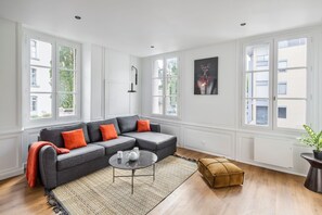 テレビ、ステレオ