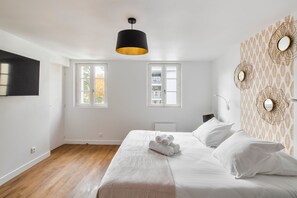 2 多间卧室、熨斗/熨衣板、免费 WiFi、床单