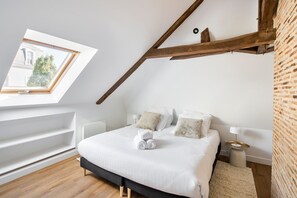 2 عدّة غرف نوم ومكواة/لوح كي وواي فاي مجانًا وملاءات أسرّة